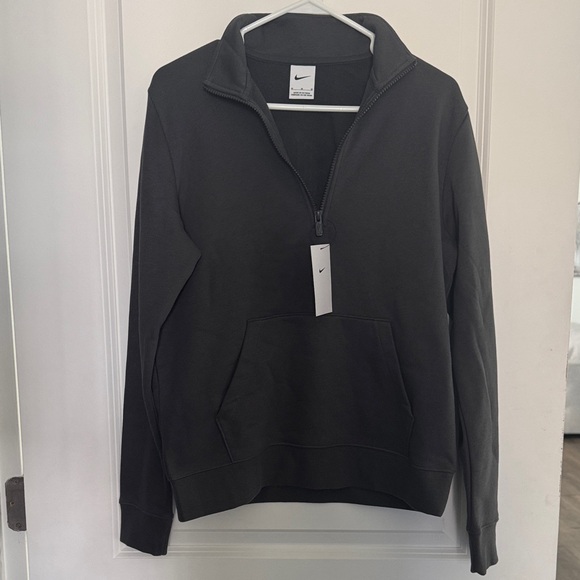 Nike Jackets & Blazers - Nike Women’s Charcoal Zip-Up Sweater